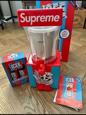 NEW SS24 SUPREME/ICEE SLUSHIE MACHINE